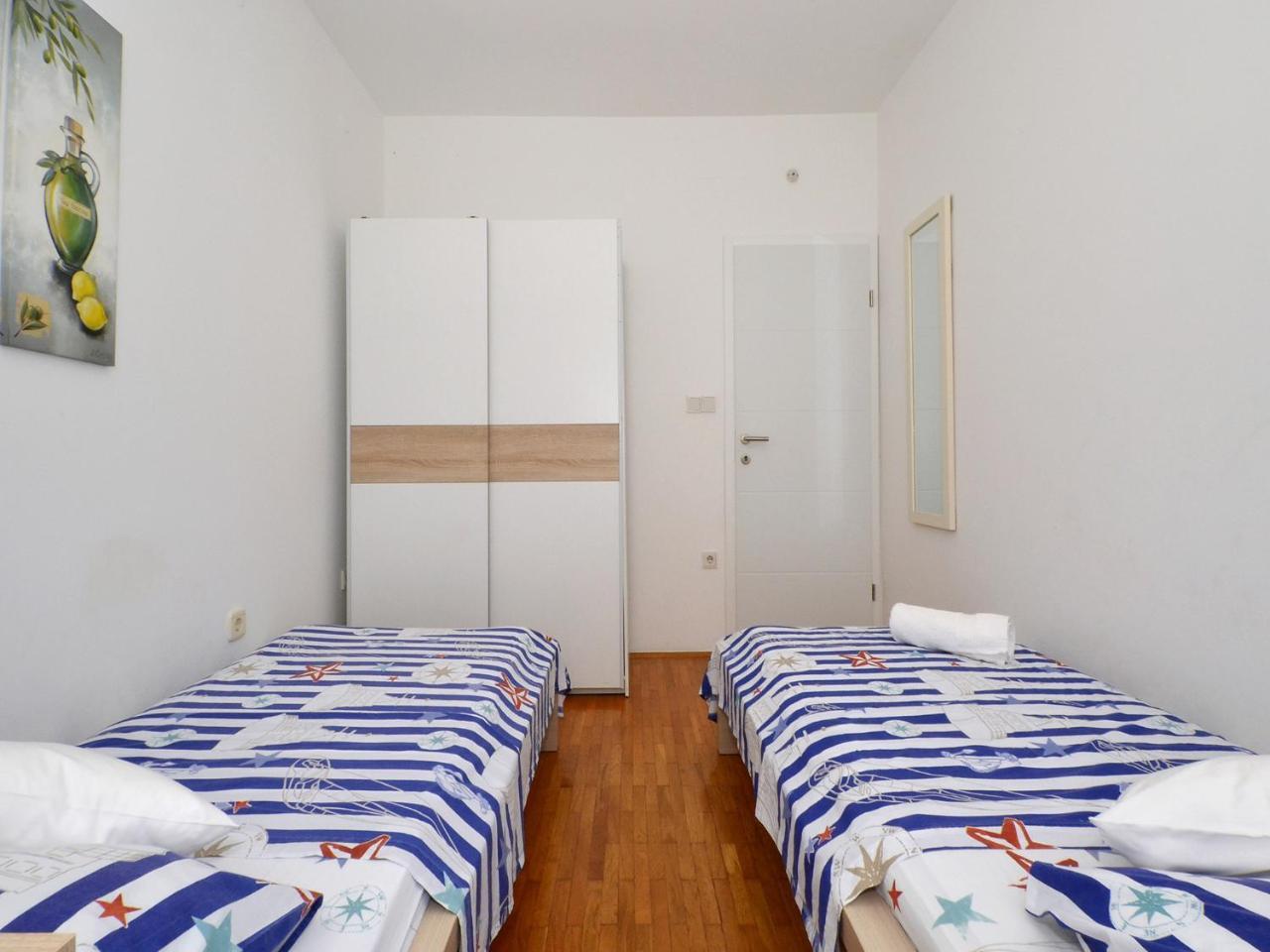 Apartments Nera Подстрана Екстериор снимка