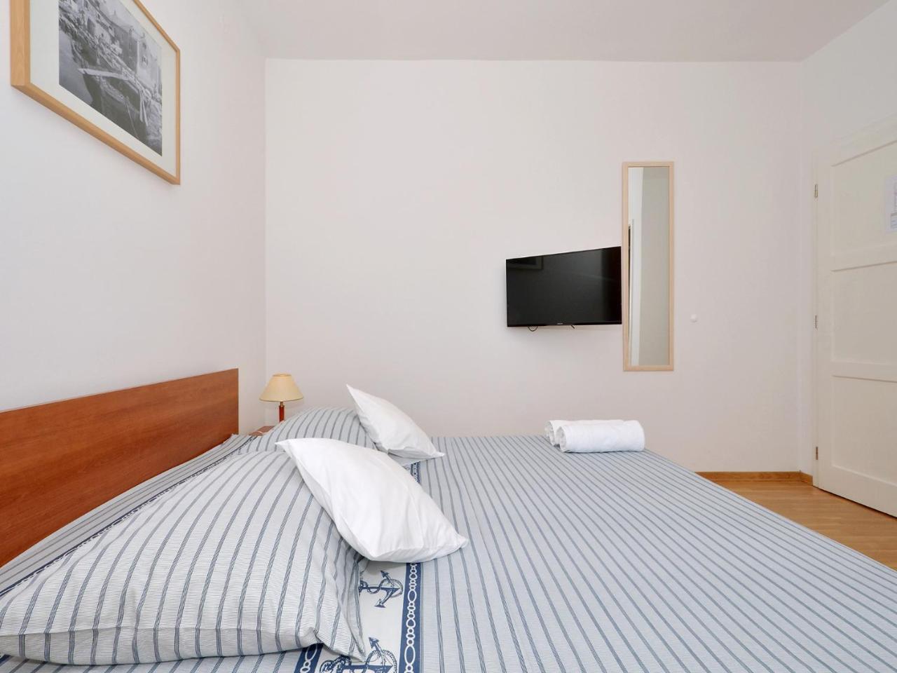 Apartments Nera Подстрана Екстериор снимка