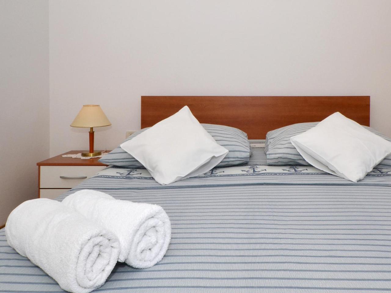 Apartments Nera Подстрана Екстериор снимка